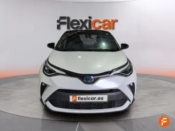 Car image 3