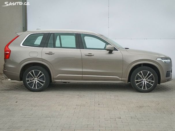 Volvo XC90 B5 AWD Momentum 173 kW image number 2