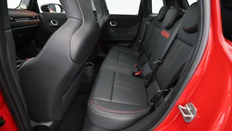 Car image 25