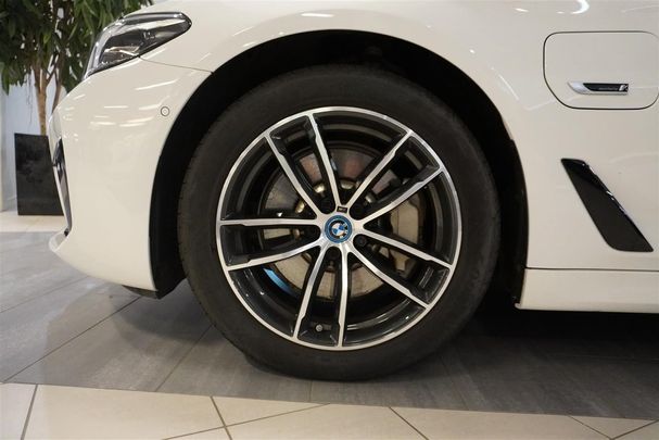 BMW 530 Touring xDrive 185 kW image number 20