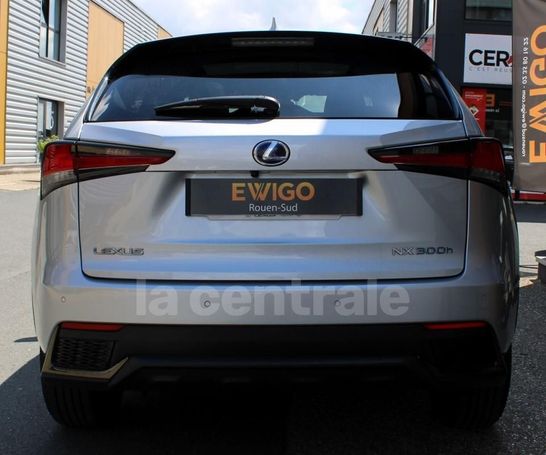 Lexus NX 300 h 145 kW image number 6