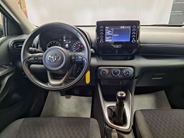 Car image 11