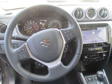 Car image 14