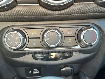 Car image 33