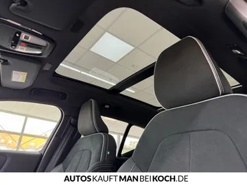 Car image 35