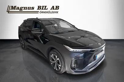 Car image 2