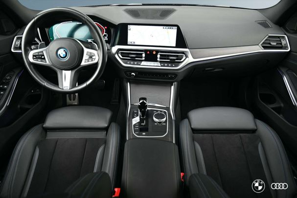 BMW 320 e Touring M Sport xDrive 150 kW image number 16