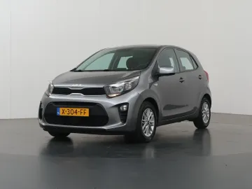 Car image 35