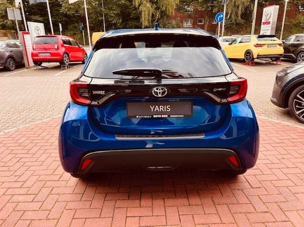 Toyota Yaris Hybrid 85 kW image number 2