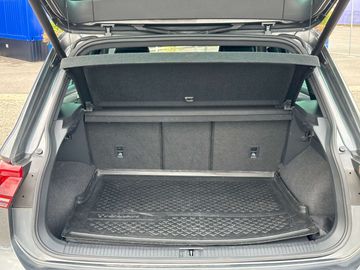 Car image 37