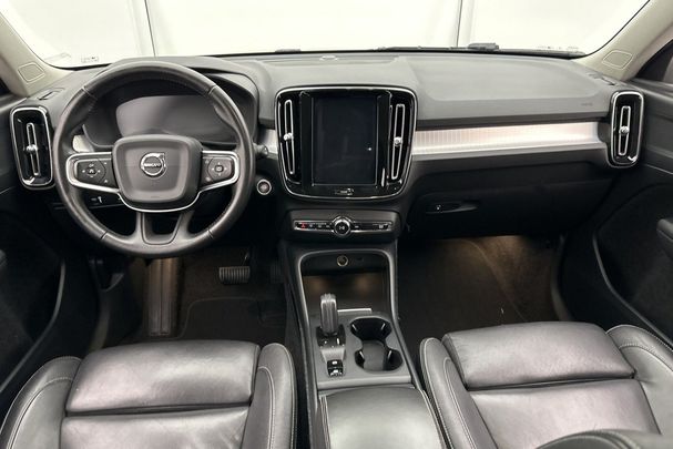 Volvo XC40 D4 AWD Momentum 140 kW image number 12