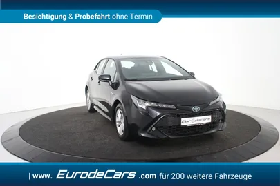 Car image 5