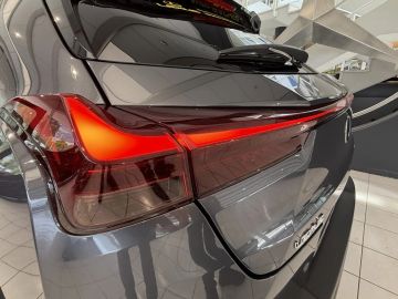 Car image 26
