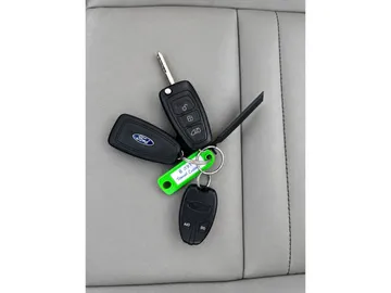 Car image 33