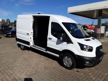 Car image 25