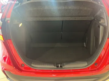 Car image 28