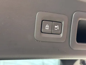 Car image 41