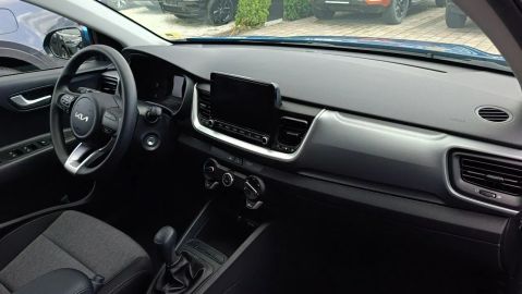 Car image 22