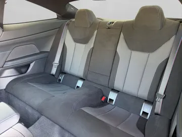 Car image 29