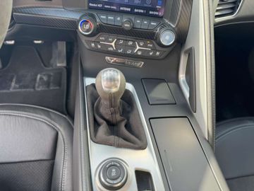 Car image 37