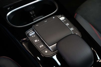 Car image 37