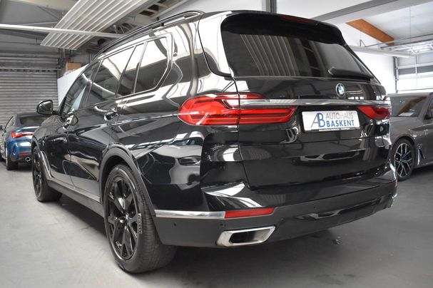 BMW X7 xDrive 195 kW image number 1