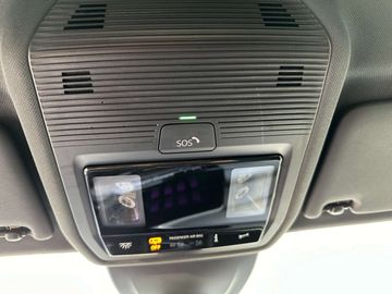 Car image 33