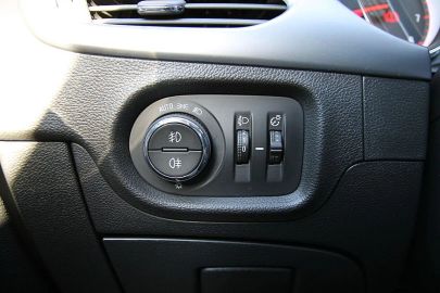 Car image 33