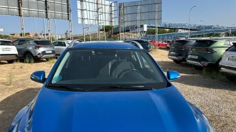 Car image 25