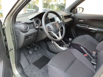 Car image 12