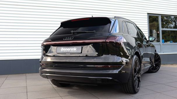 Audi e-tron 55 quattro 300 kW image number 16