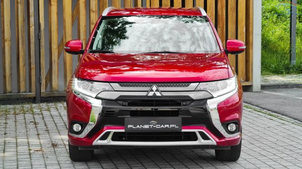 Mitsubishi Outlander 2.4 Plug-In Hybrid Plus 4WD 165 kW image number 4