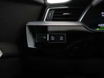 Car image 49