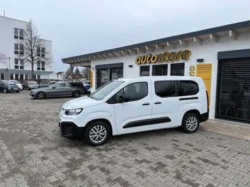 Car image 37