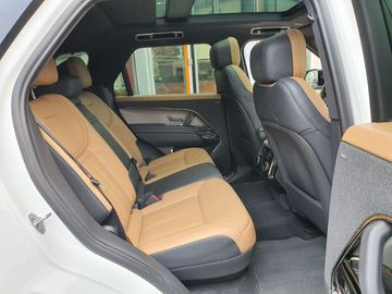 Car image 31