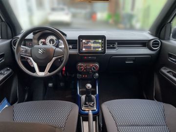 Car image 10