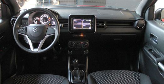 Car image 11