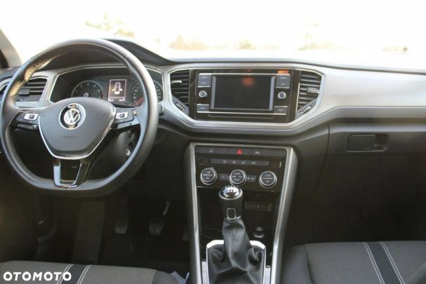 Volkswagen T-Roc 110 kW image number 16