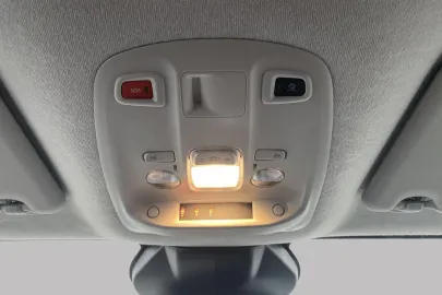 Car image 36
