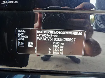 Car image 32