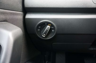 Car image 37