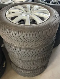 Car image 45