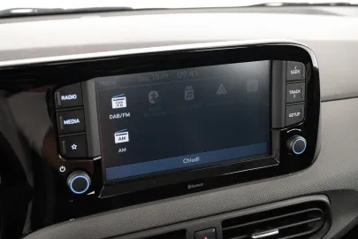 Car image 21