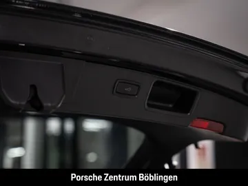 Car image 33