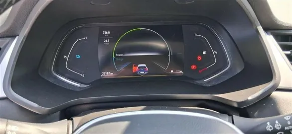 Car image 13