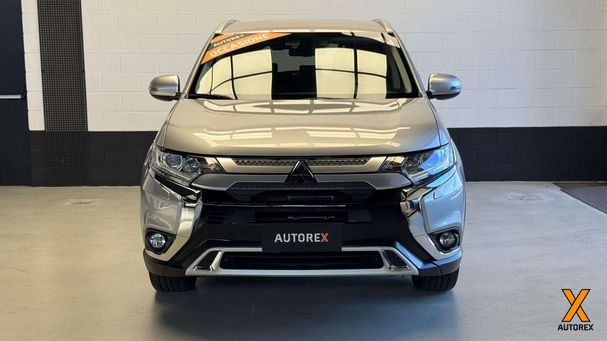 Mitsubishi Outlander 2.0 4WD CVT 110 kW image number 2