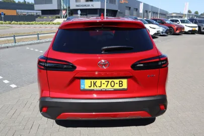 Car image 2