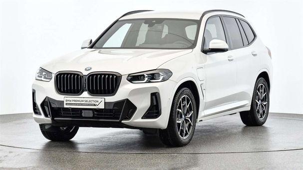 BMW X3 xDrive30e 215 kW image number 1