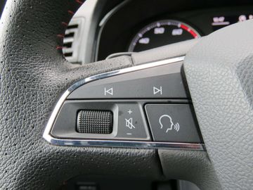 Car image 35