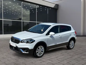 Car image 1